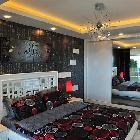 Nice With Shared Pools Near Beach And Center In Alanya Lägenhet Konaklı