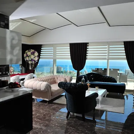 Nice With Shared Pools Near Beach And Center In Alanya Lägenhet Konaklı