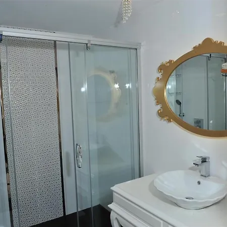 Nice With Shared Pools Near Beach And Center In Alanya Lägenhet Konaklı